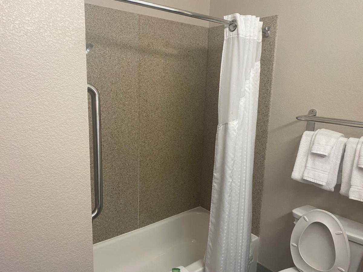 Holiday Inn Express Hotel And Suites Fort Stockton By Ihg Exterior photo