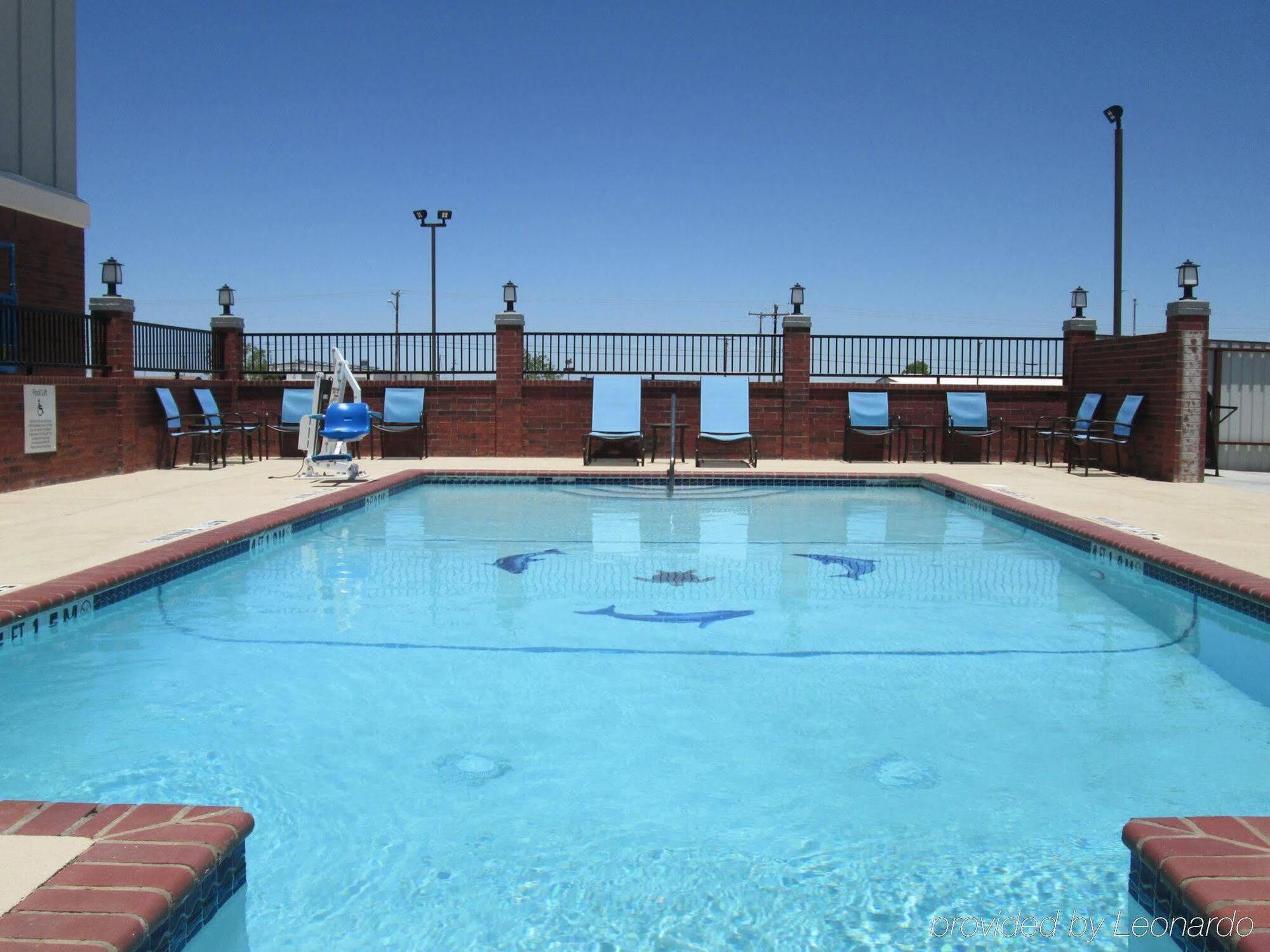 Holiday Inn Express Hotel And Suites Fort Stockton By Ihg Exterior photo